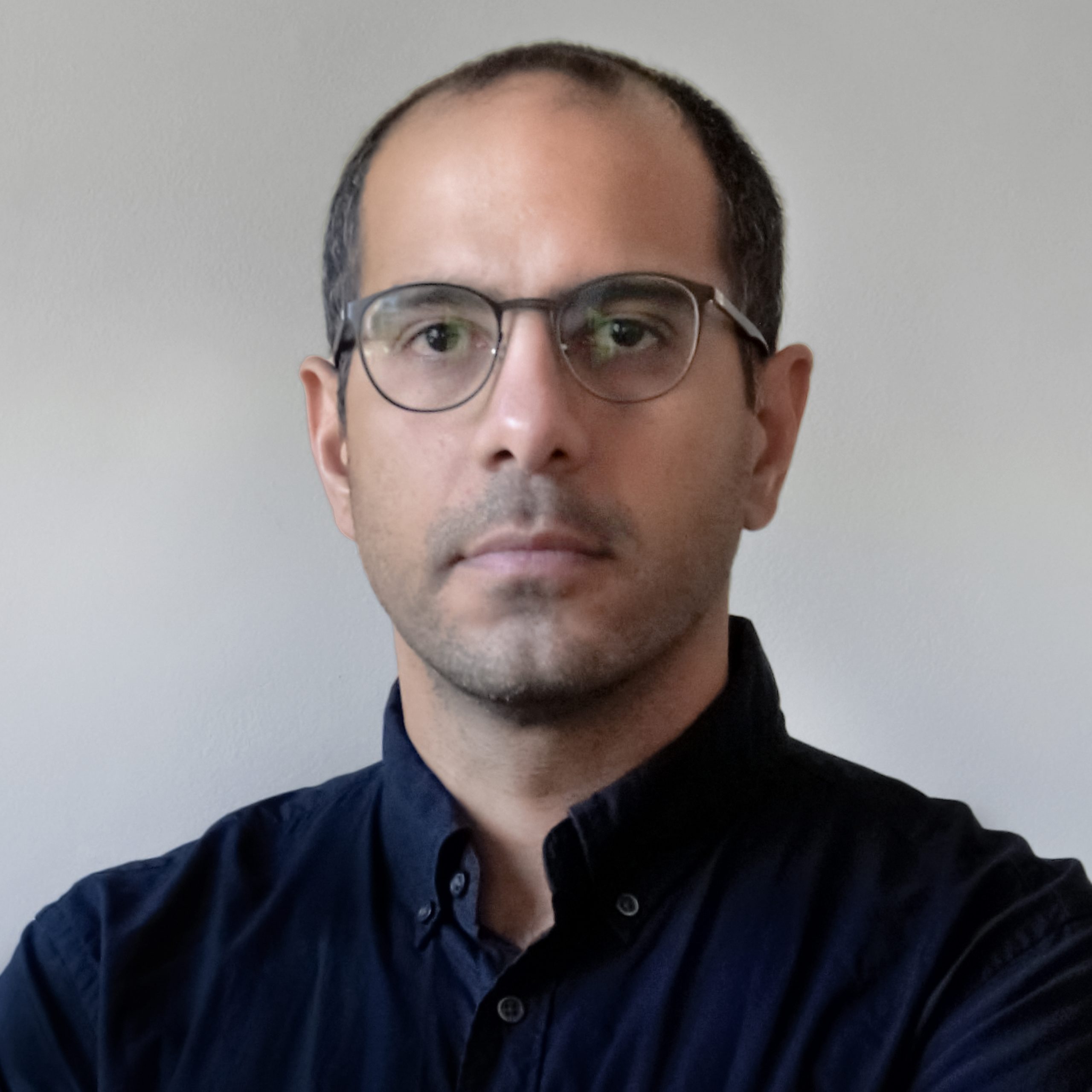 Roozbeh Elias-Azar